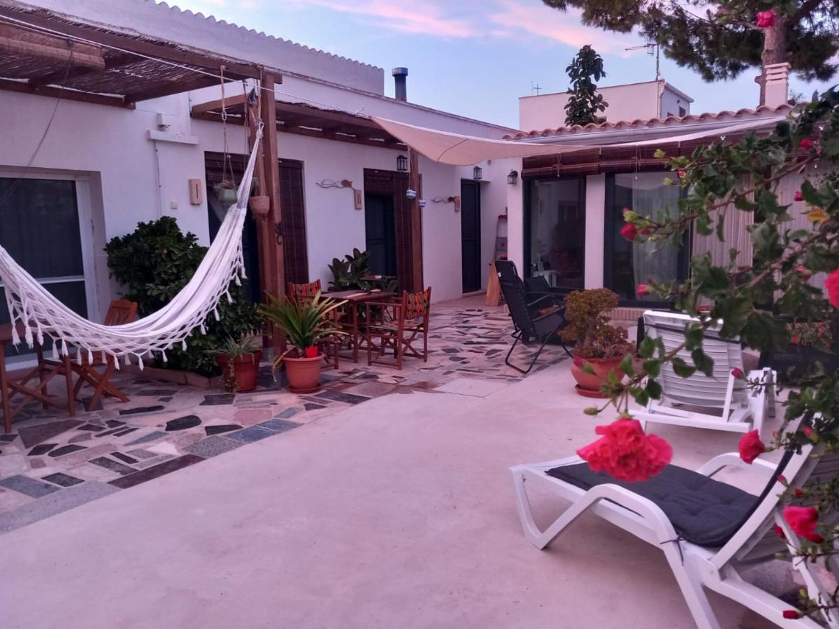 Bed and Breakfast Cala Pipa El Poble Nou del Delta Exterior foto